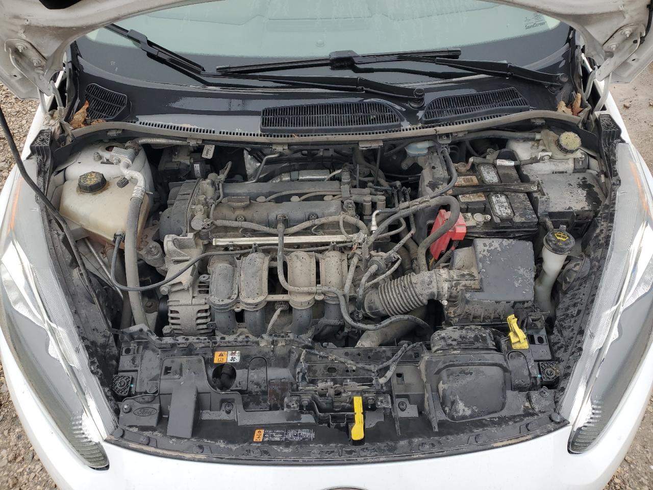 2014 Ford Fiesta - Image 11