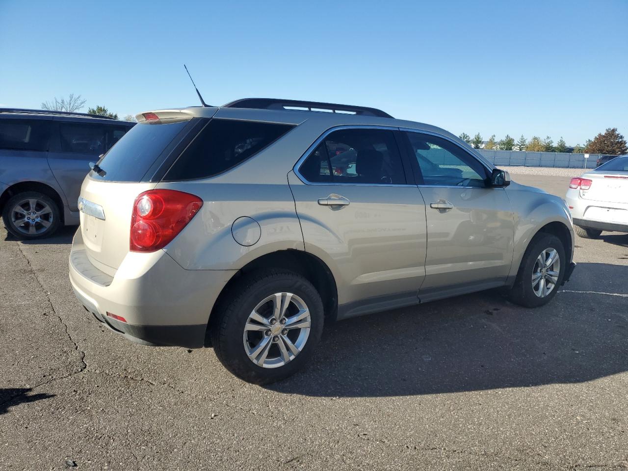 2012 Chevrolet Equinox - Image 3
