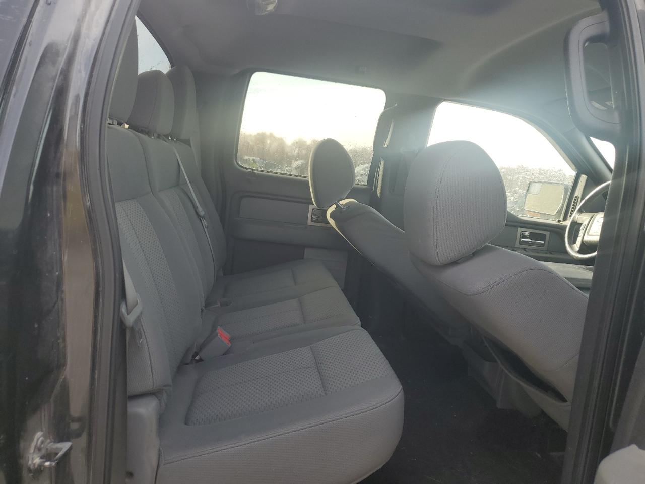 2011 Ford F-150 - Image 10