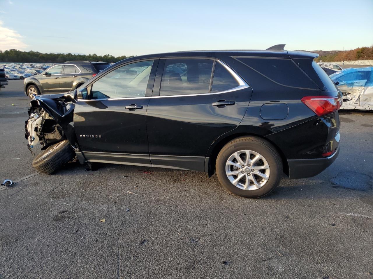 2020 Chevrolet Equinox - Image 2