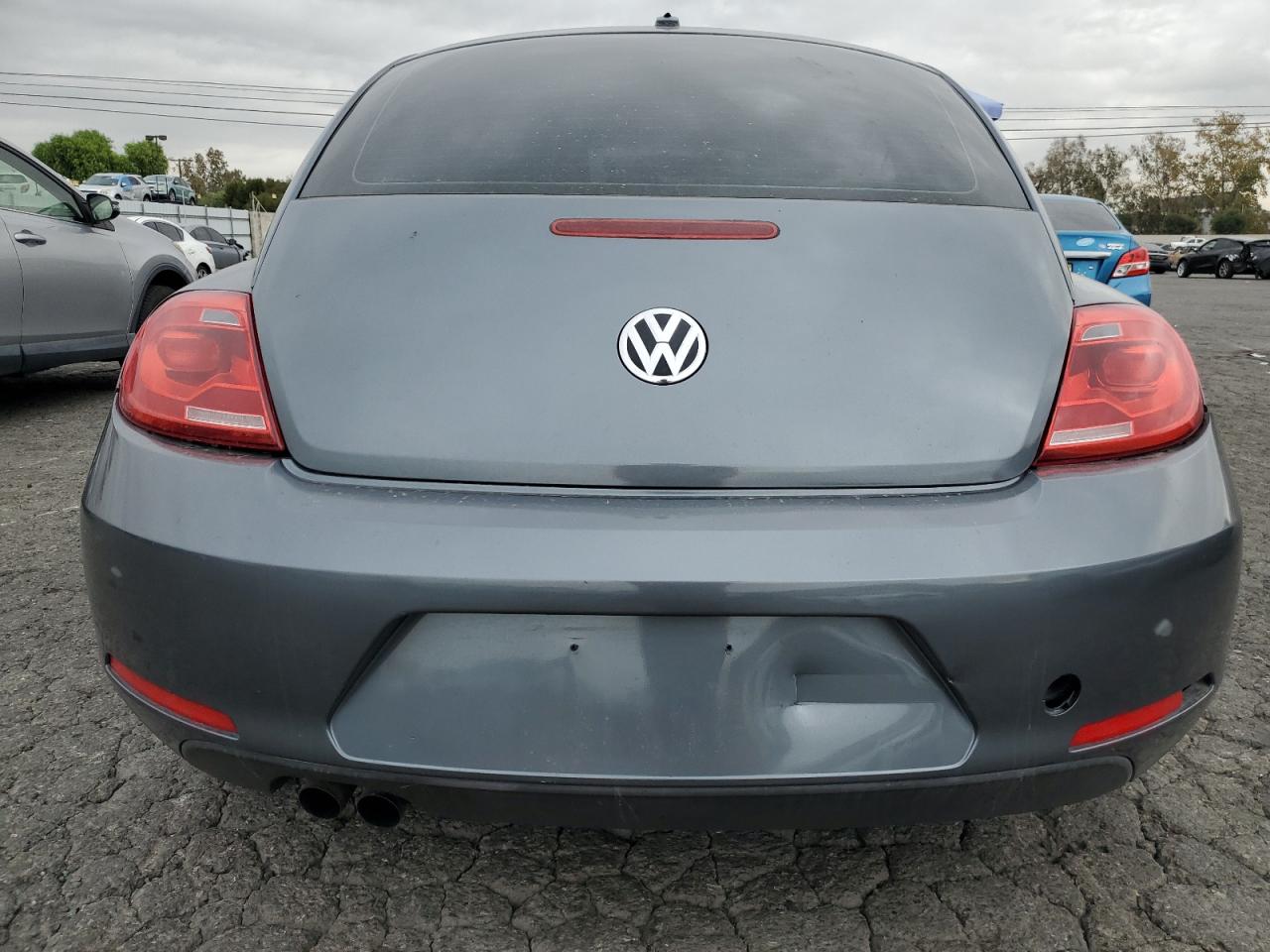 2014 Volkswagen Beetle - Image 6