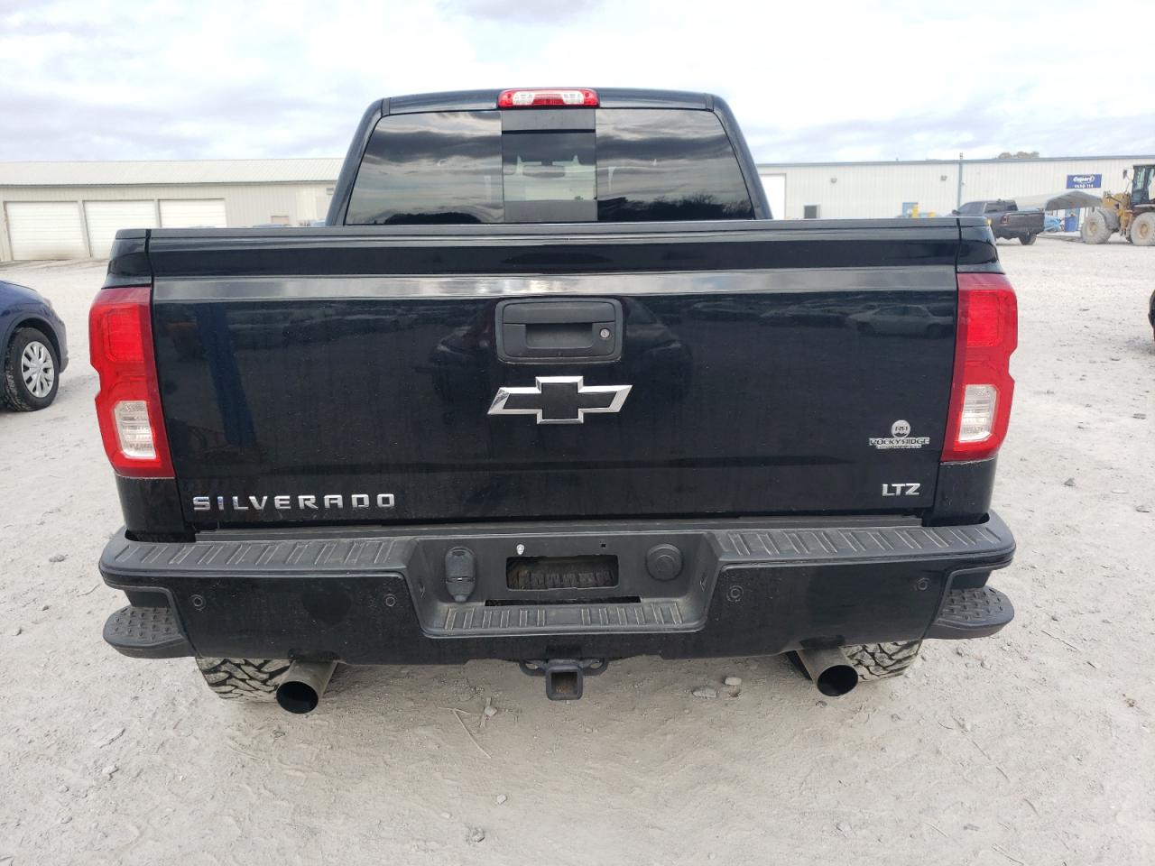 2016 Chevrolet Silverado - Image 6