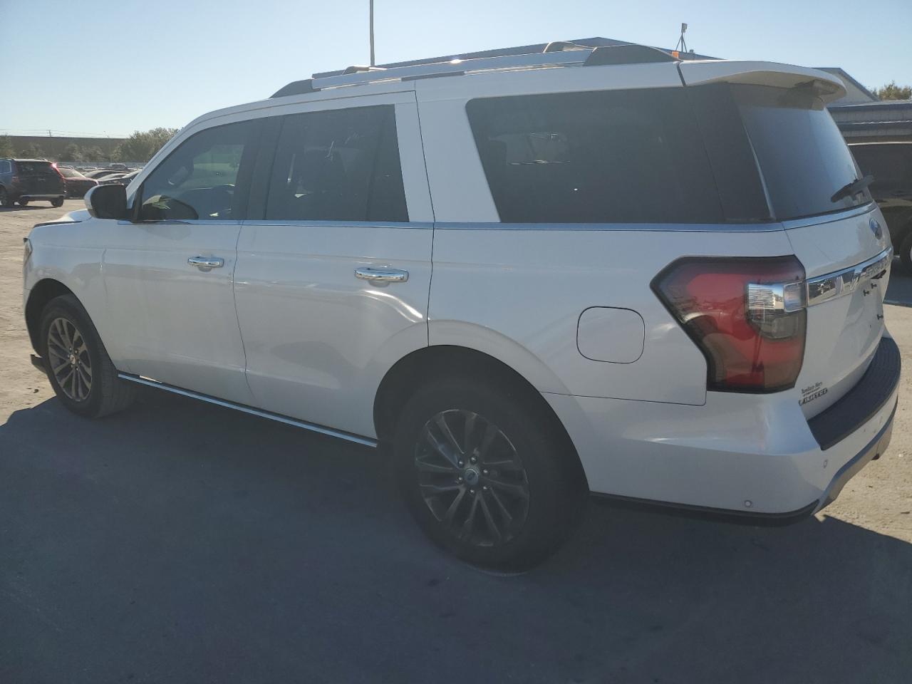 VIN 1FMJU2AT2KEA05019 2019 FORD EXPEDITION no.2