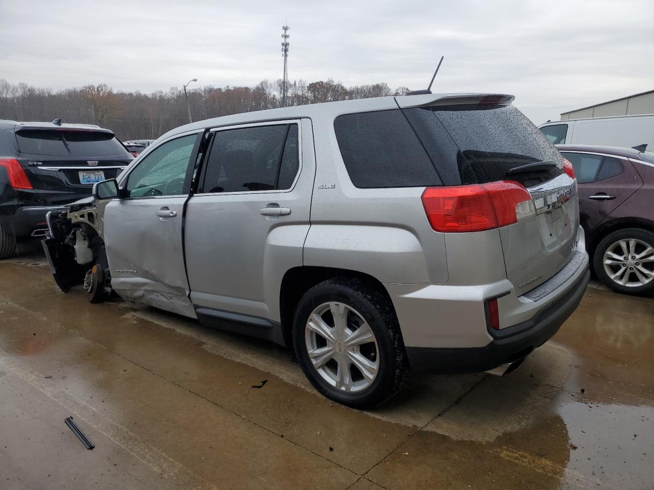 2017 GMC Terrain - Image 2