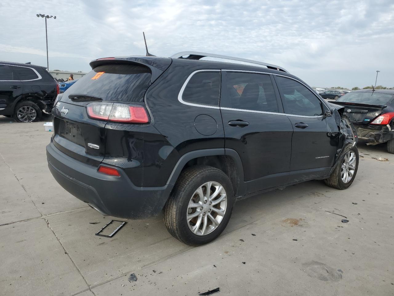 2019 Jeep Grand Cherokee - Image 3
