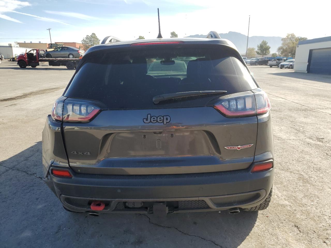 VIN 1C4PJMBX2KD420819 2019 JEEP CHEROKEE no.6