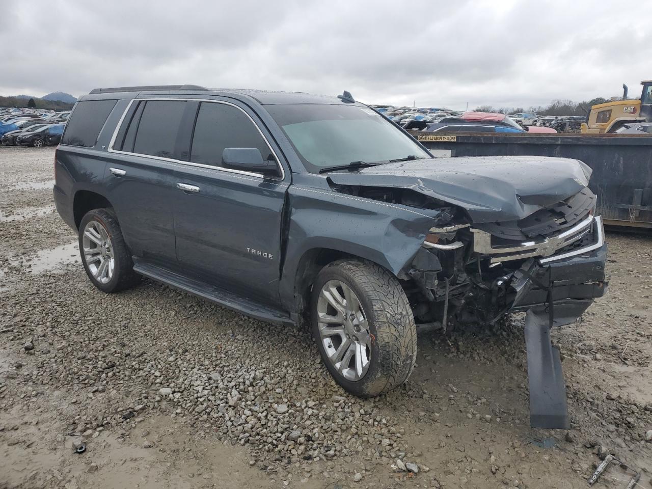 VIN 1GNSKBKC9KR307615 2019 CHEVROLET TAHOE no.4