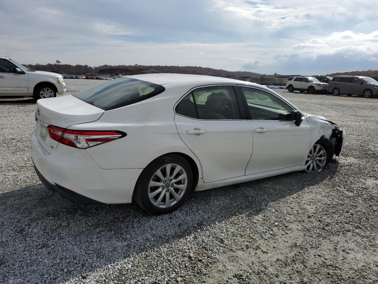 2018 Toyota Camry - Image 3