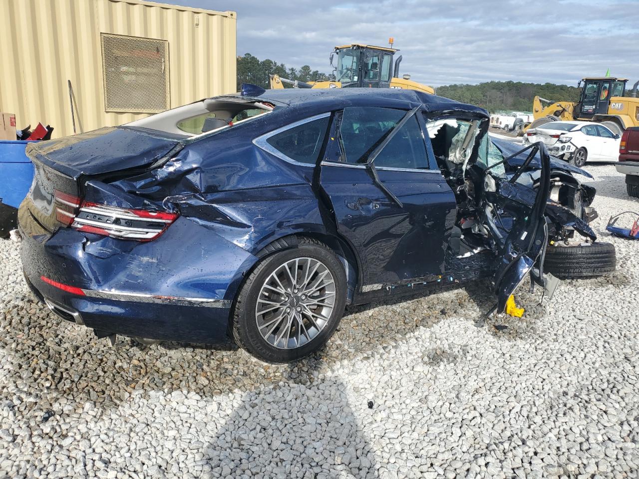 2023 Genesis G80 - Image 3