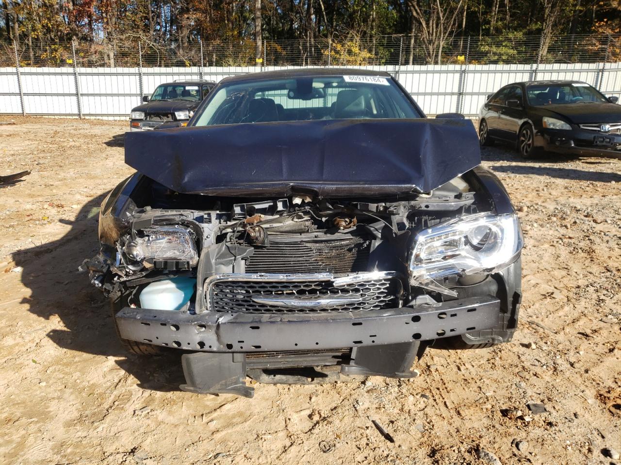 2016 Chrysler 300 - Image 5