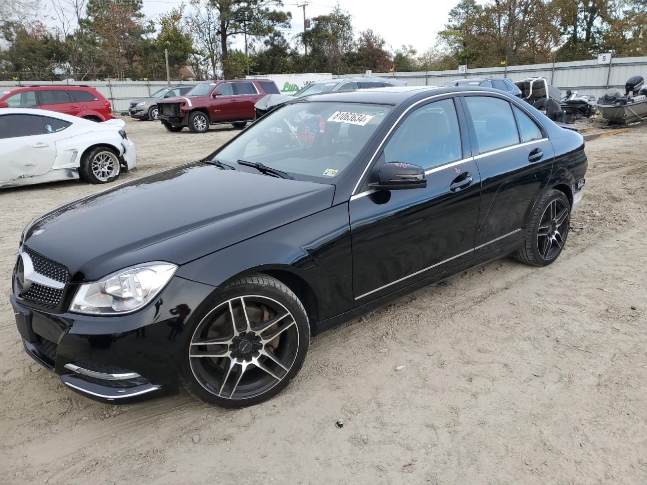 VIN WDDGF8AB5DR301415 2013 MERCEDES-BENZ C-CLASS no.1