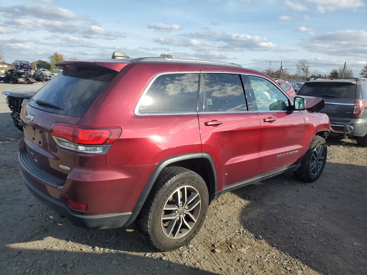 2020 Jeep Grand Cherokee - Image 3