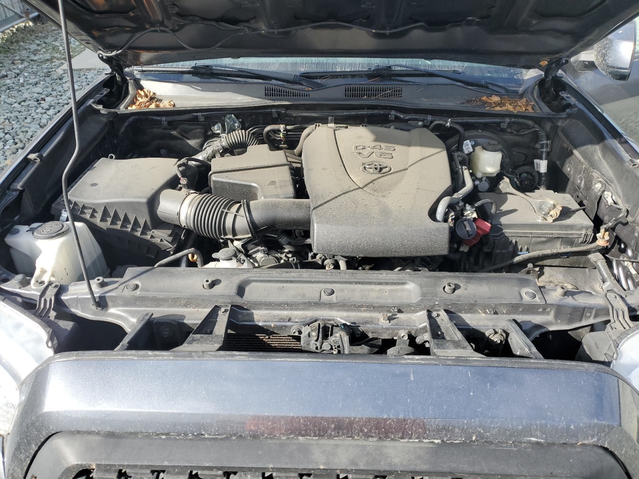 2021 Toyota Tacoma - Image 11