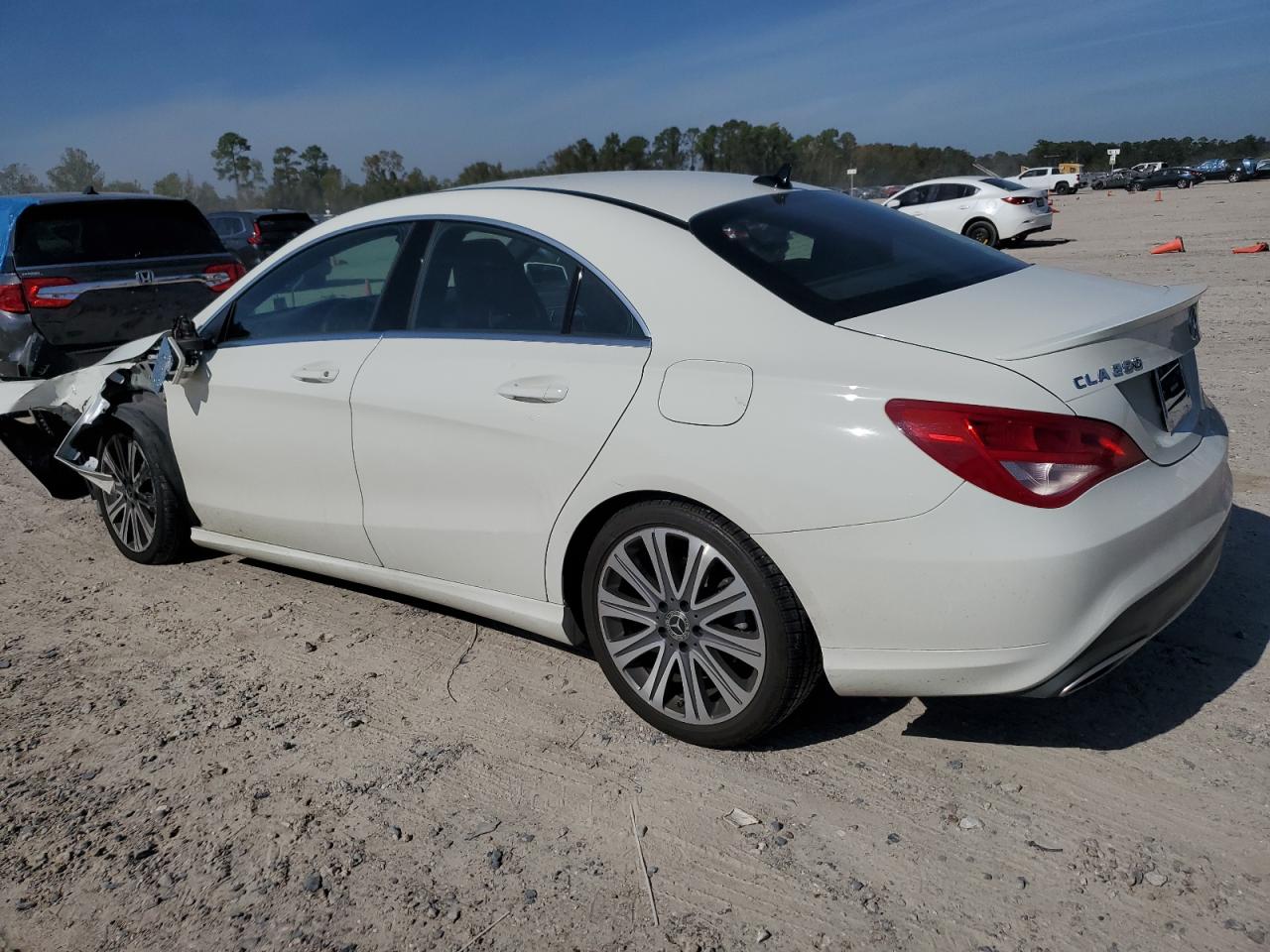 2018 Mercedes-Benz CLA-klasse - Image 2