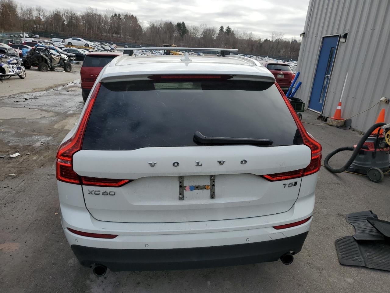 2021 Volvo Xc60 T5 Momentum VIN: YV4102RK1M1864458 Lot: 80956184