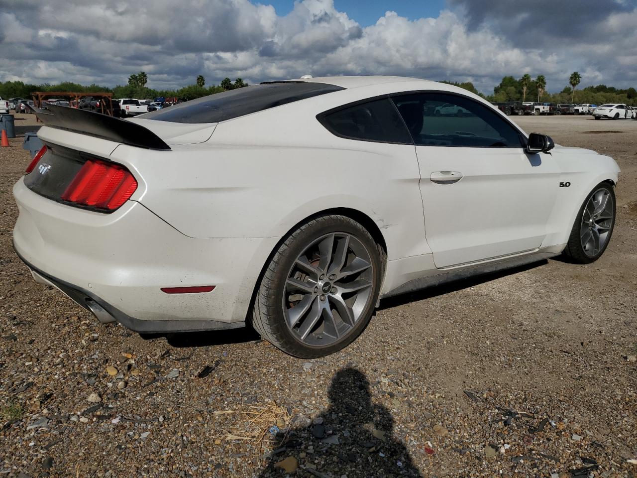 VIN 1FA6P8CF5H5281110 2017 FORD MUSTANG no.3