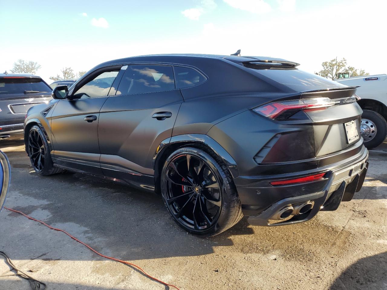 2019 Lamborghini Urus - Image 2