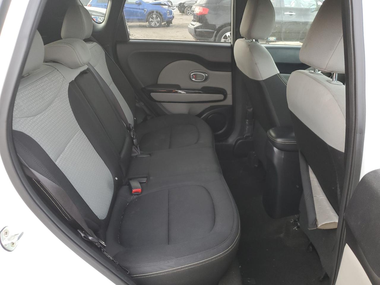 2016 Kia Soul - Image 11