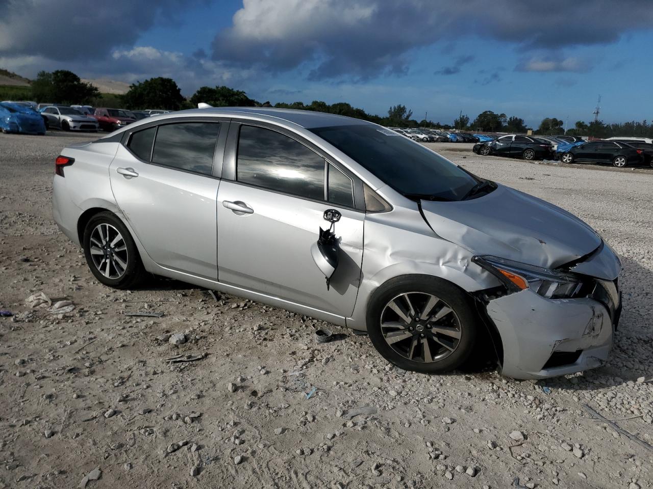 VIN 3N1CN8EV9NL827509 2022 NISSAN VERSA no.4