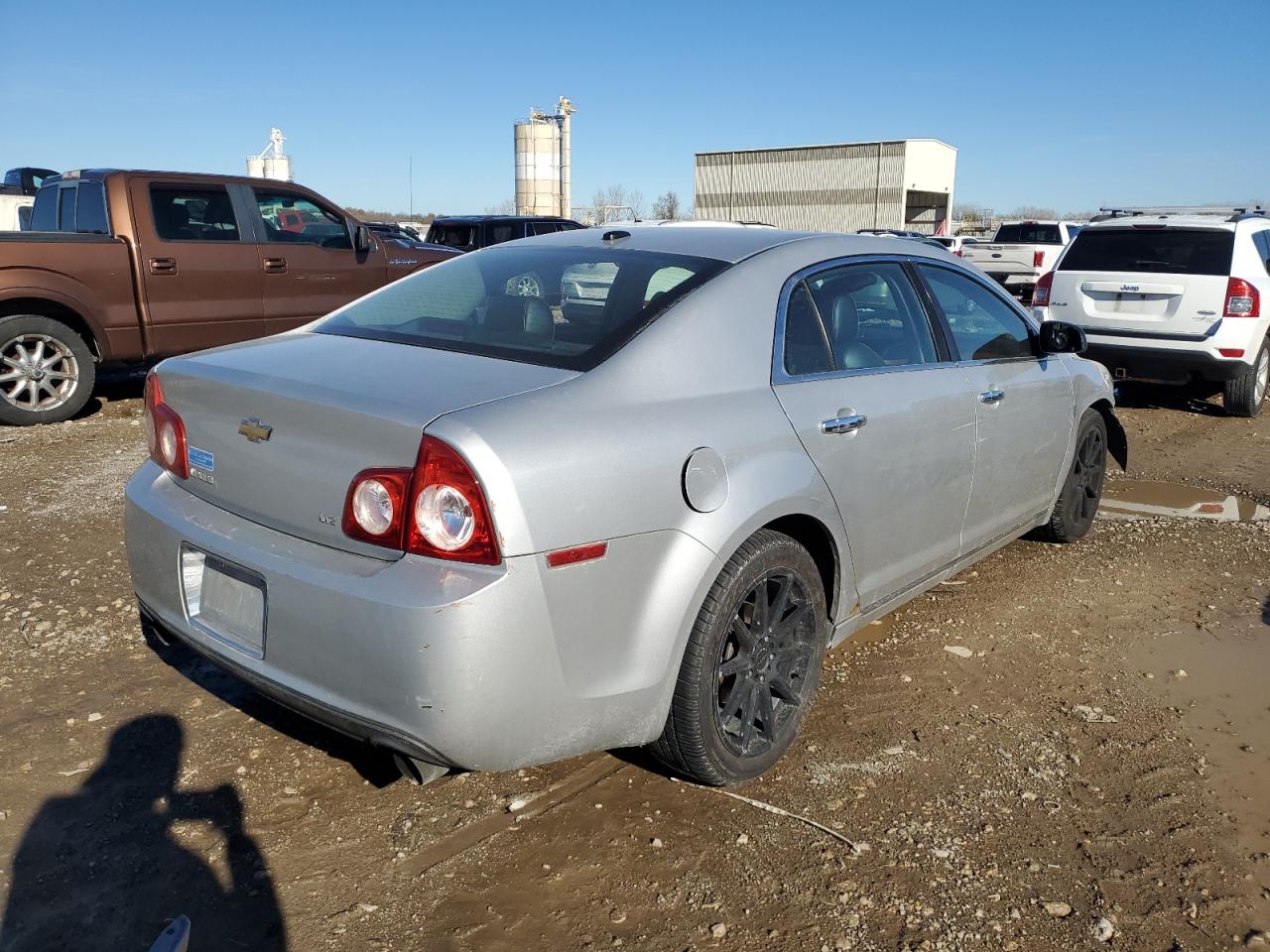 2009 Chevrolet Malibu - Image 3
