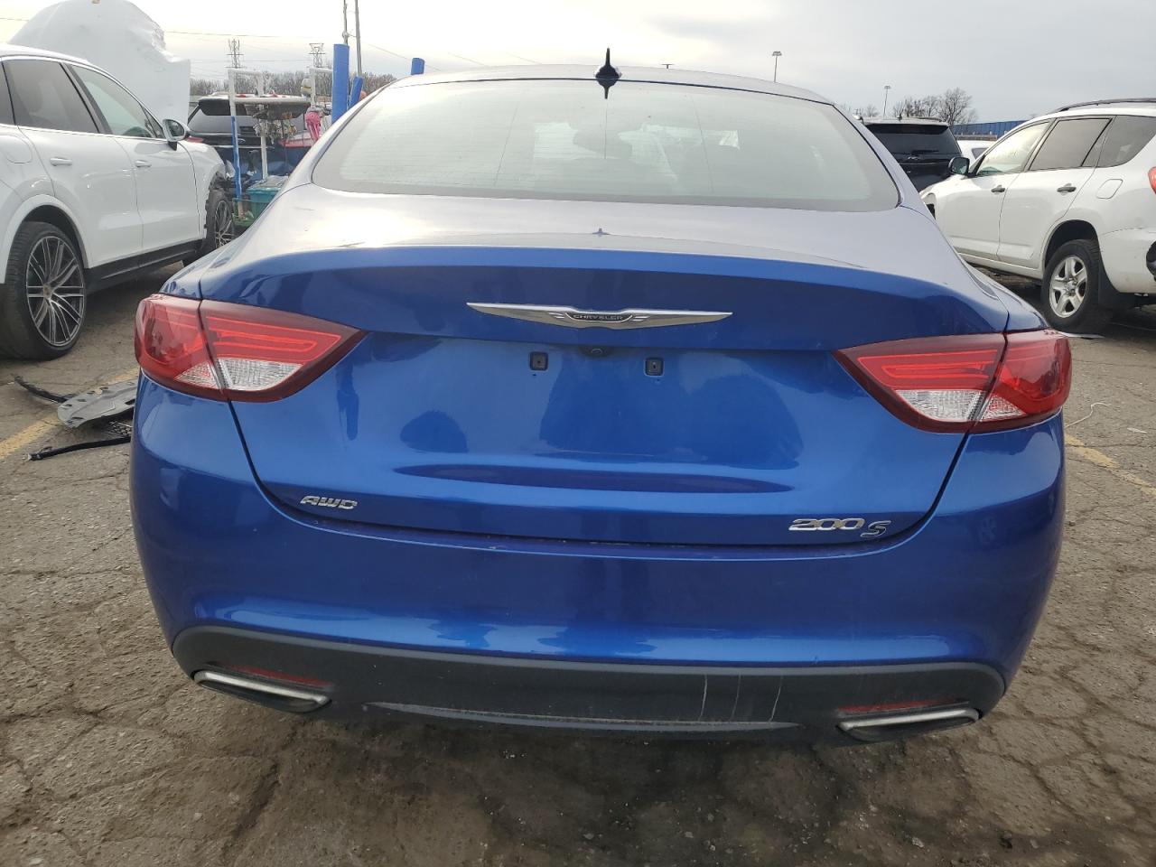 2016 Chrysler 200 - Image 6