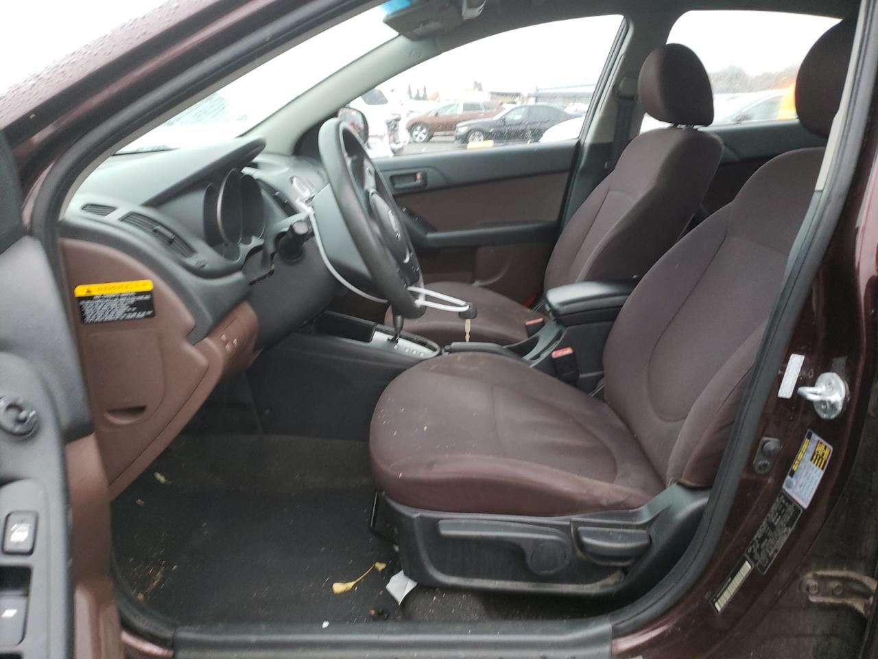 2010 Kia Forte - Image 7