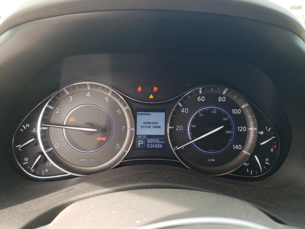 2017 Infiniti QX80 - Image 9