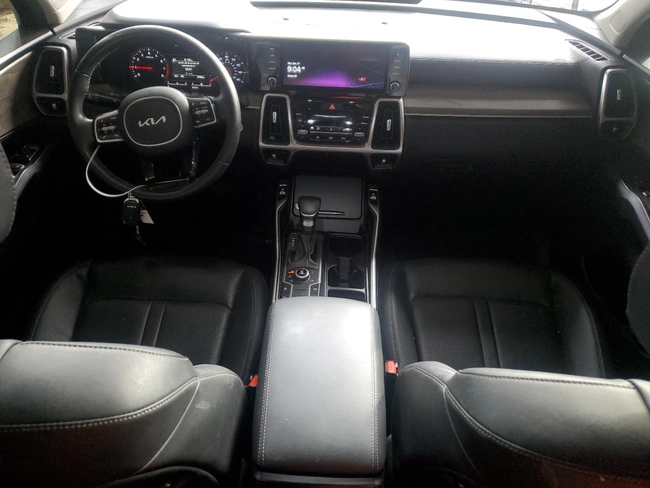 2022 Kia Sorento - Image 8