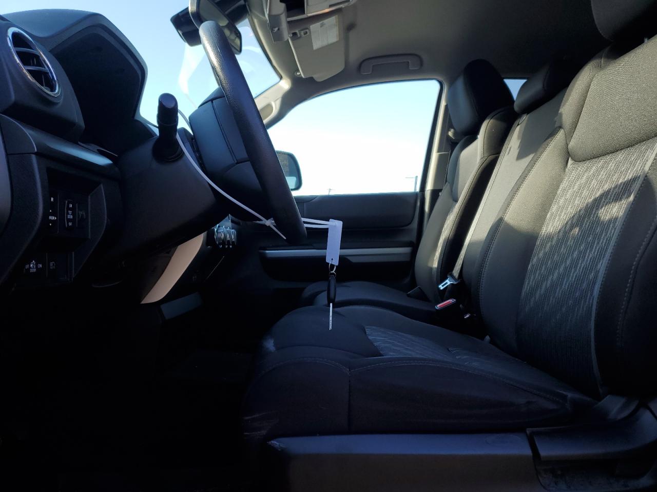 2021 Toyota Tundra - Image 7