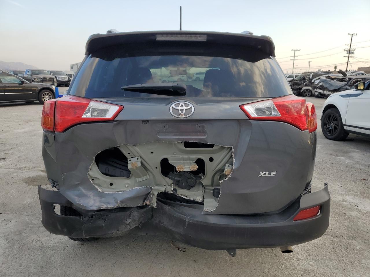 2015 Toyota Rav4 Xle VIN: JTMWFREV8FD070364 Lot: 81322884