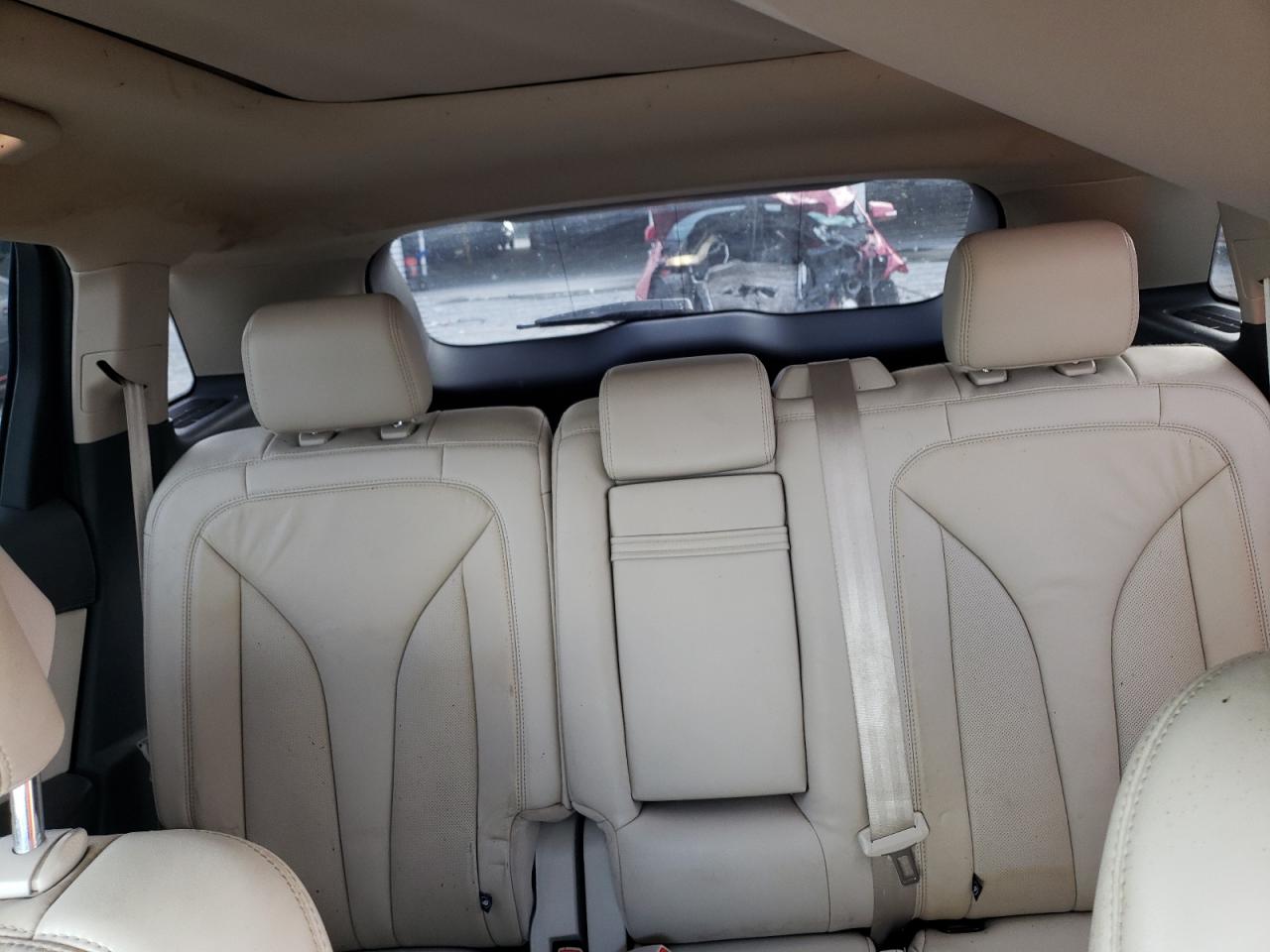 2017 Lincoln MKX - Image 10