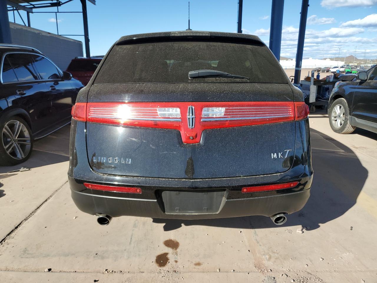 2019 Lincoln MKT - Image 6