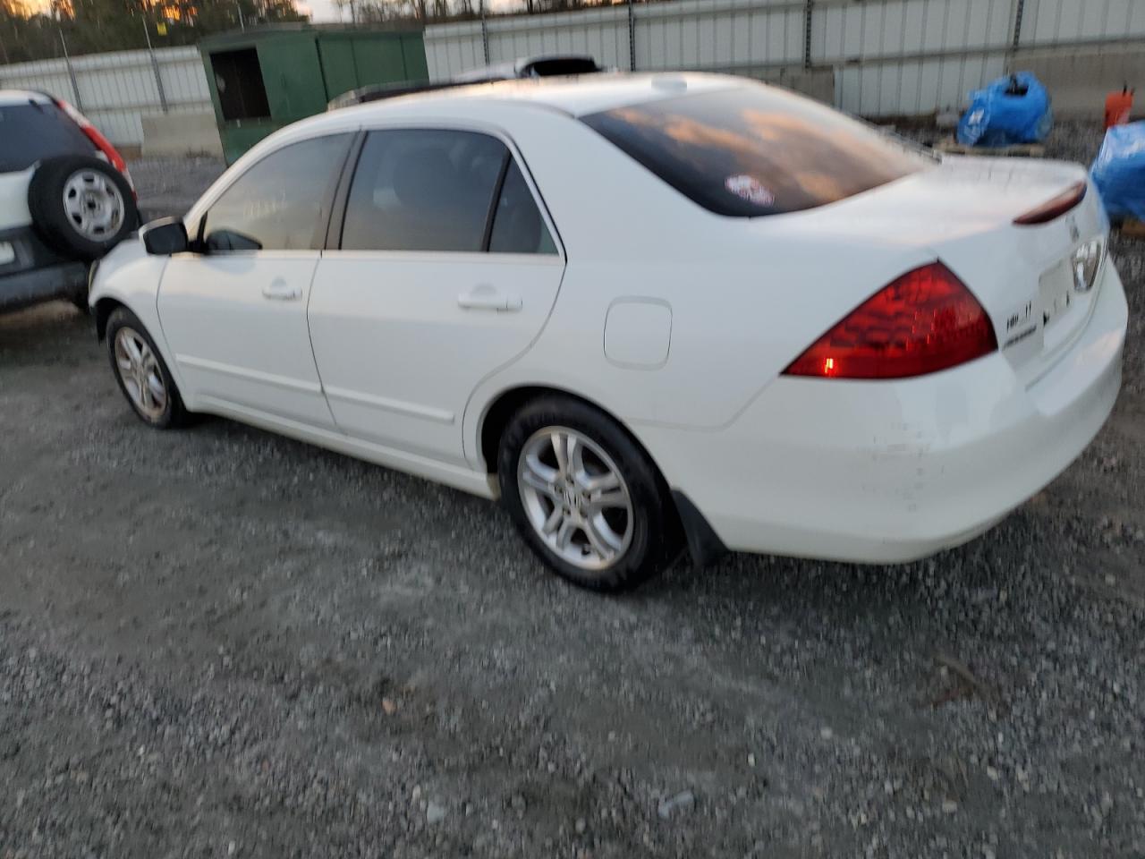 2007 Honda Accord - Image 2