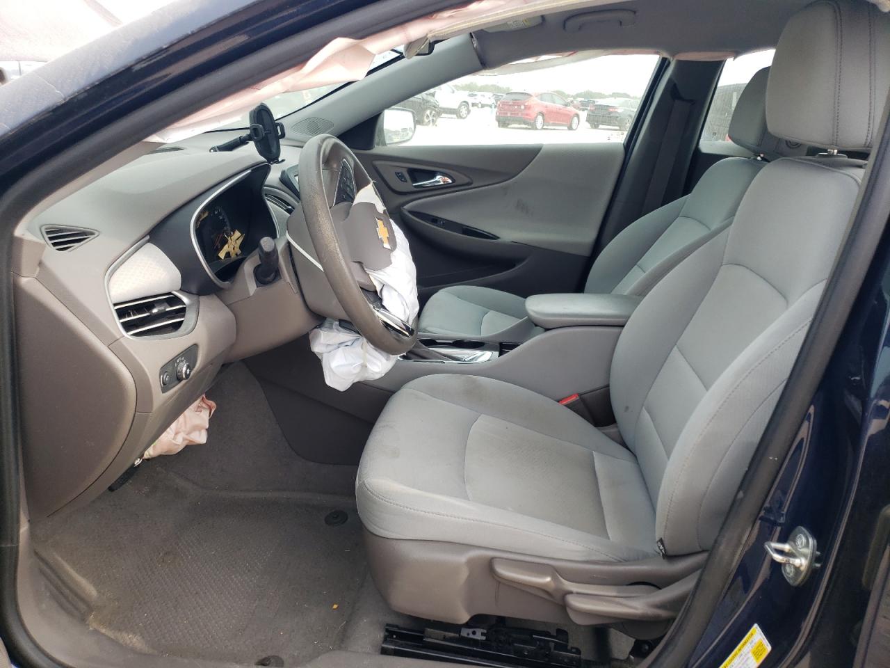 2017 Chevrolet Malibu - Image 7