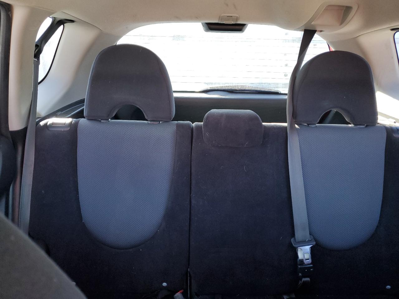 2007 Honda Fit - Image 10