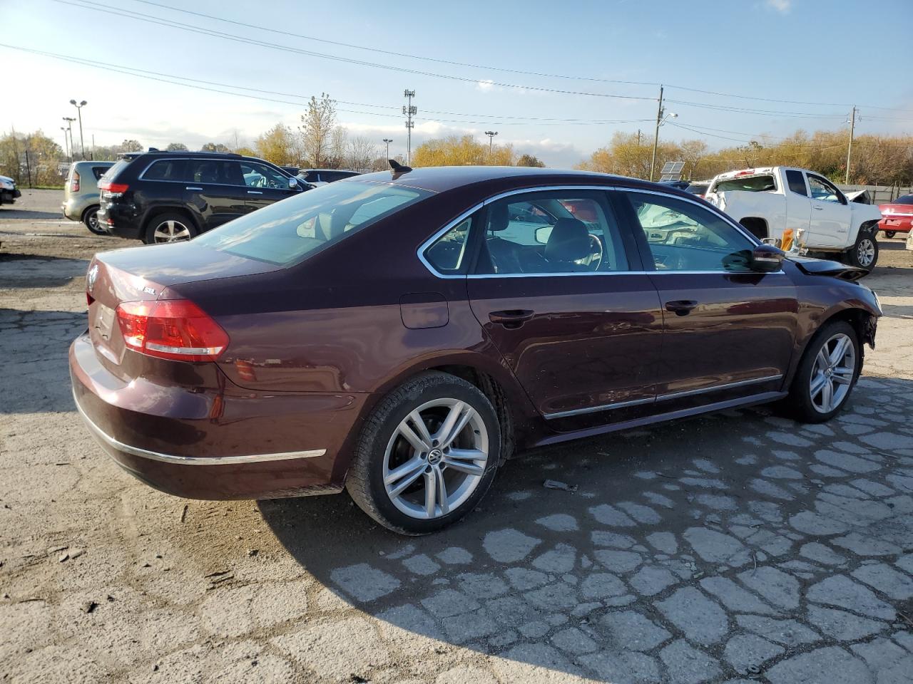 2014 Volkswagen Passat - Image 3
