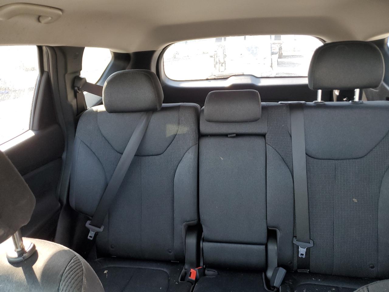 2019 Hyundai Santa Fe - Image 10