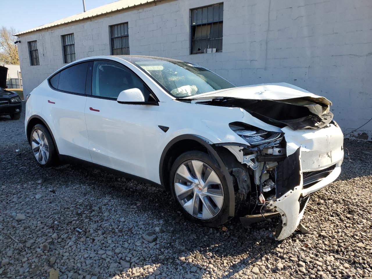 VIN 7SAYGDEE2PA095375 2023 TESLA MODEL Y no.4