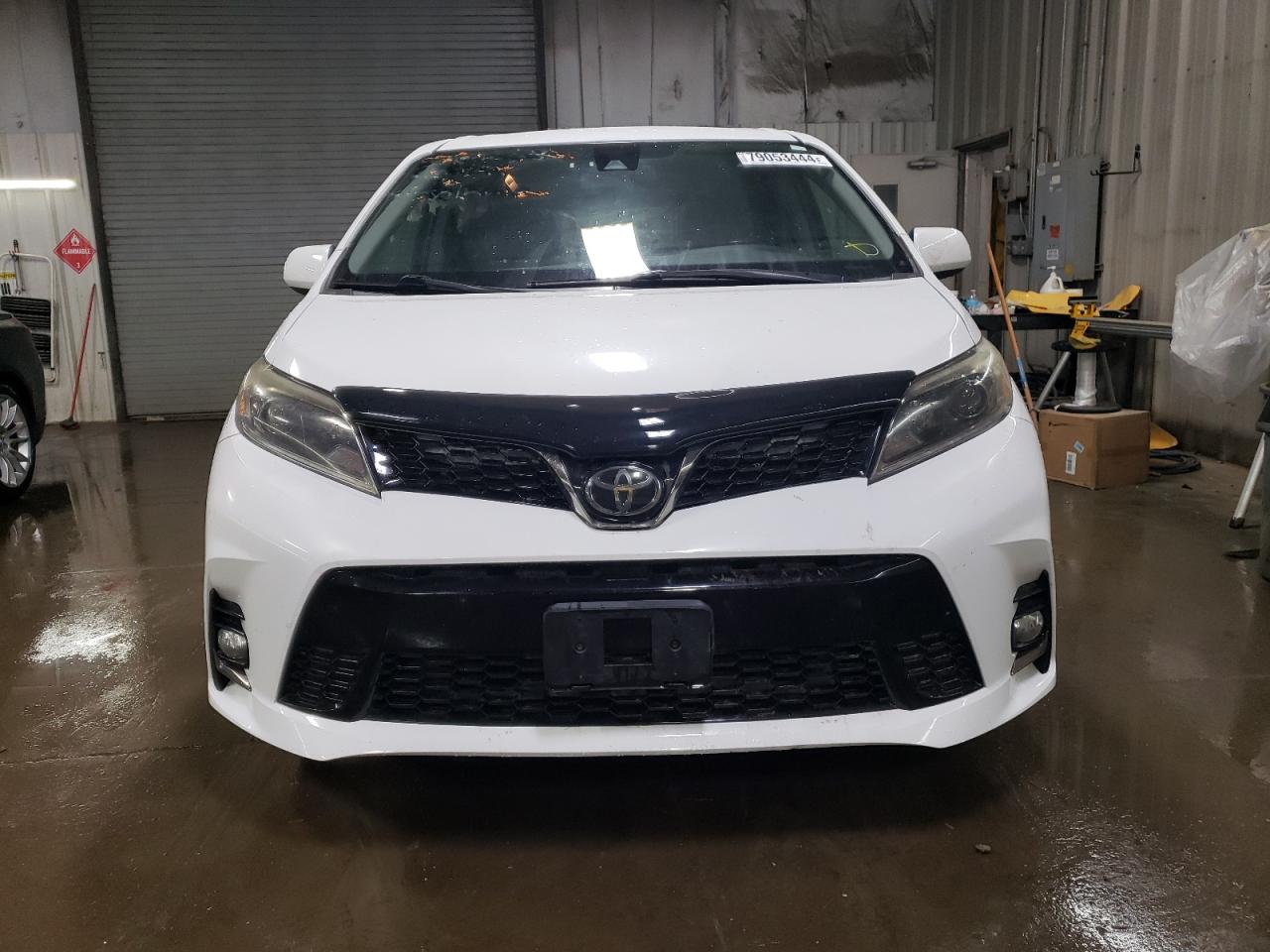 2018 Toyota Sienna - Image 5