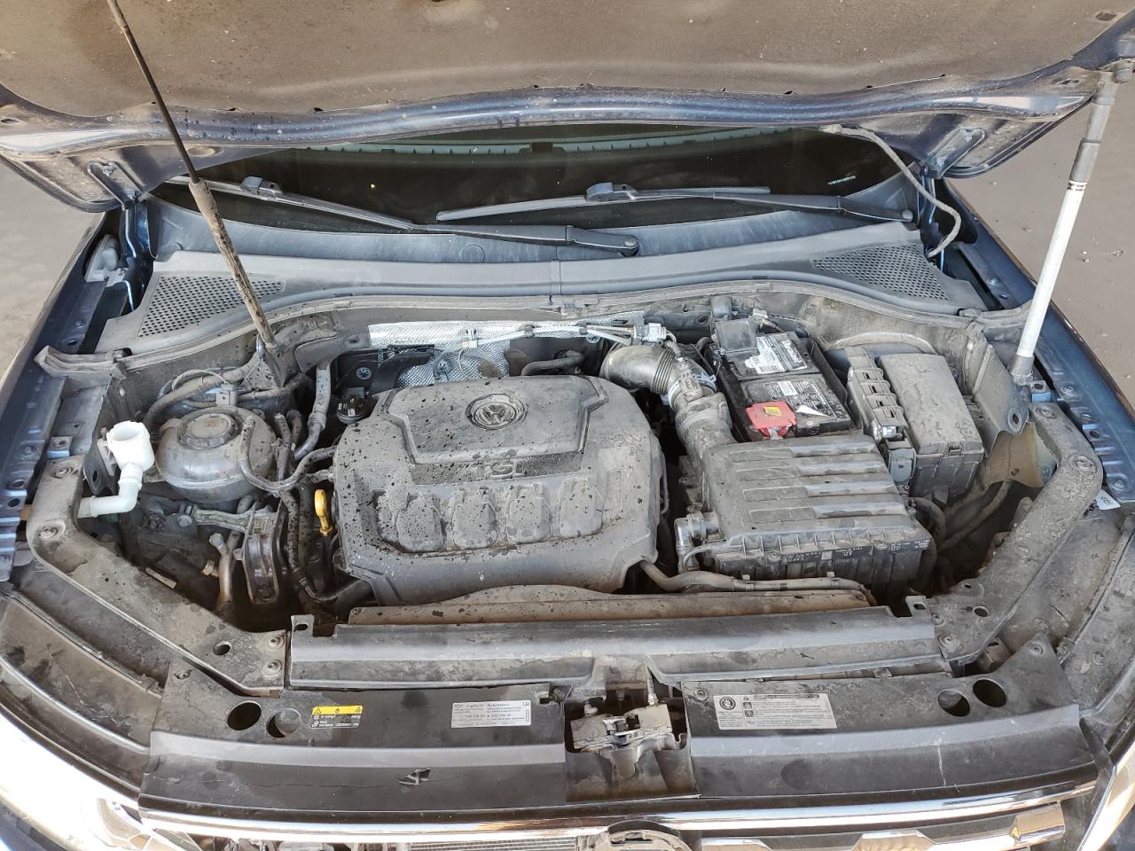 2018 Volkswagen Tiguan - Image 12
