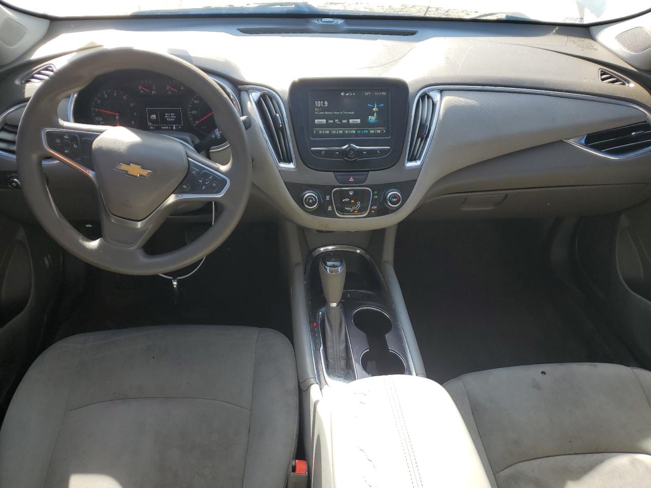 2018 Chevrolet Malibu - Image 8