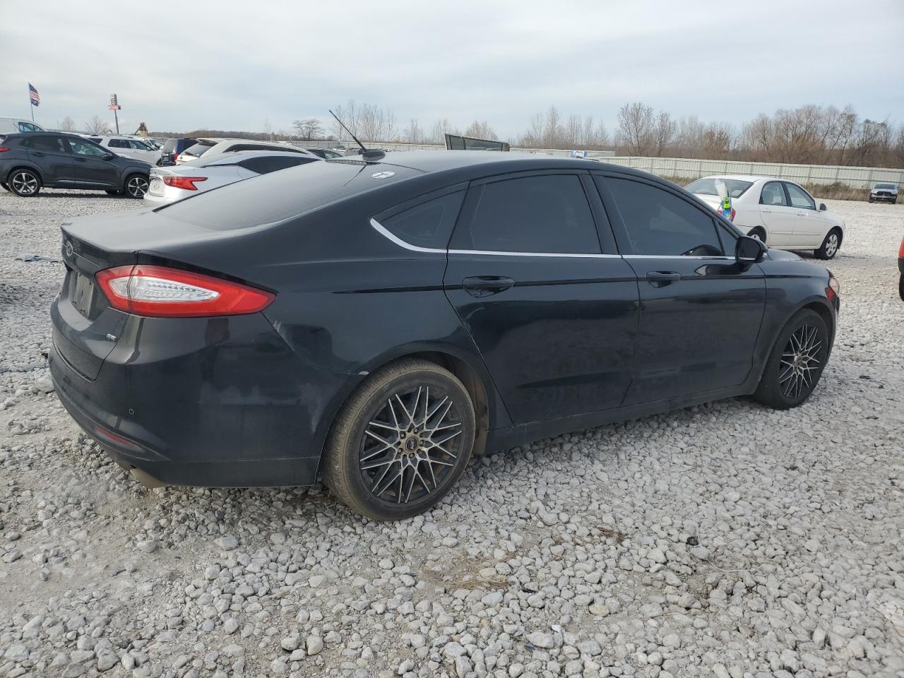 VIN 3FA6P0H7XGR221595 2016 FORD FUSION no.3