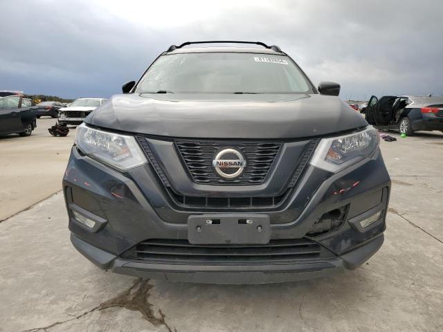  NISSAN ROGUE 2018 Czarny