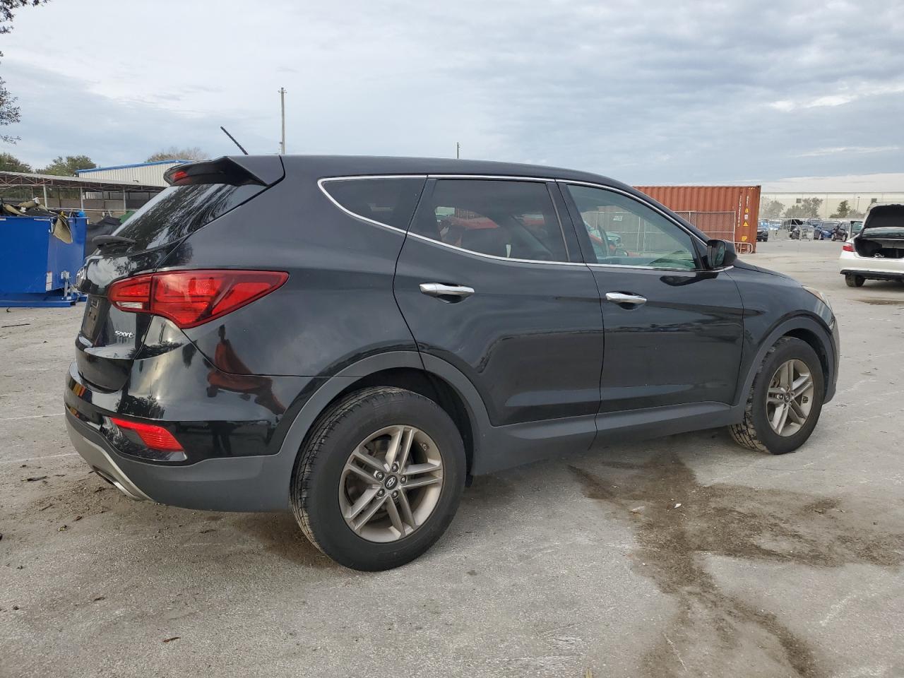 VIN 5NMZT3LB4JH080580 2018 HYUNDAI SANTA FE no.3