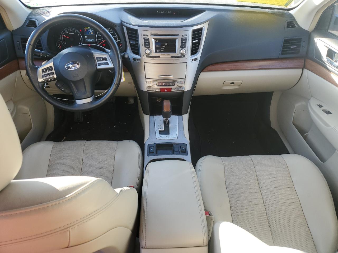 2014 Subaru Outback - Image 8