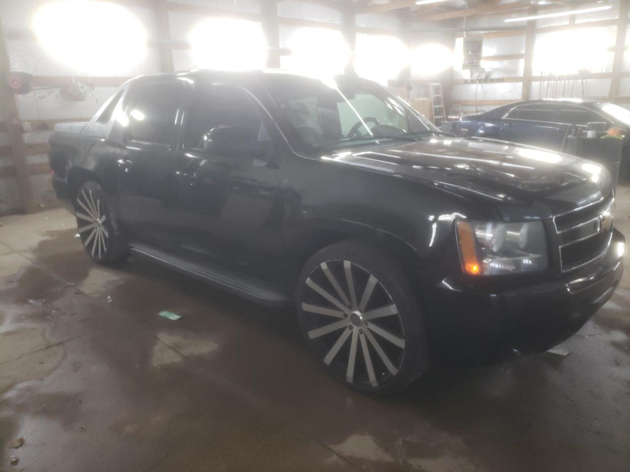 2007 Chevrolet Avalanche - Image 4
