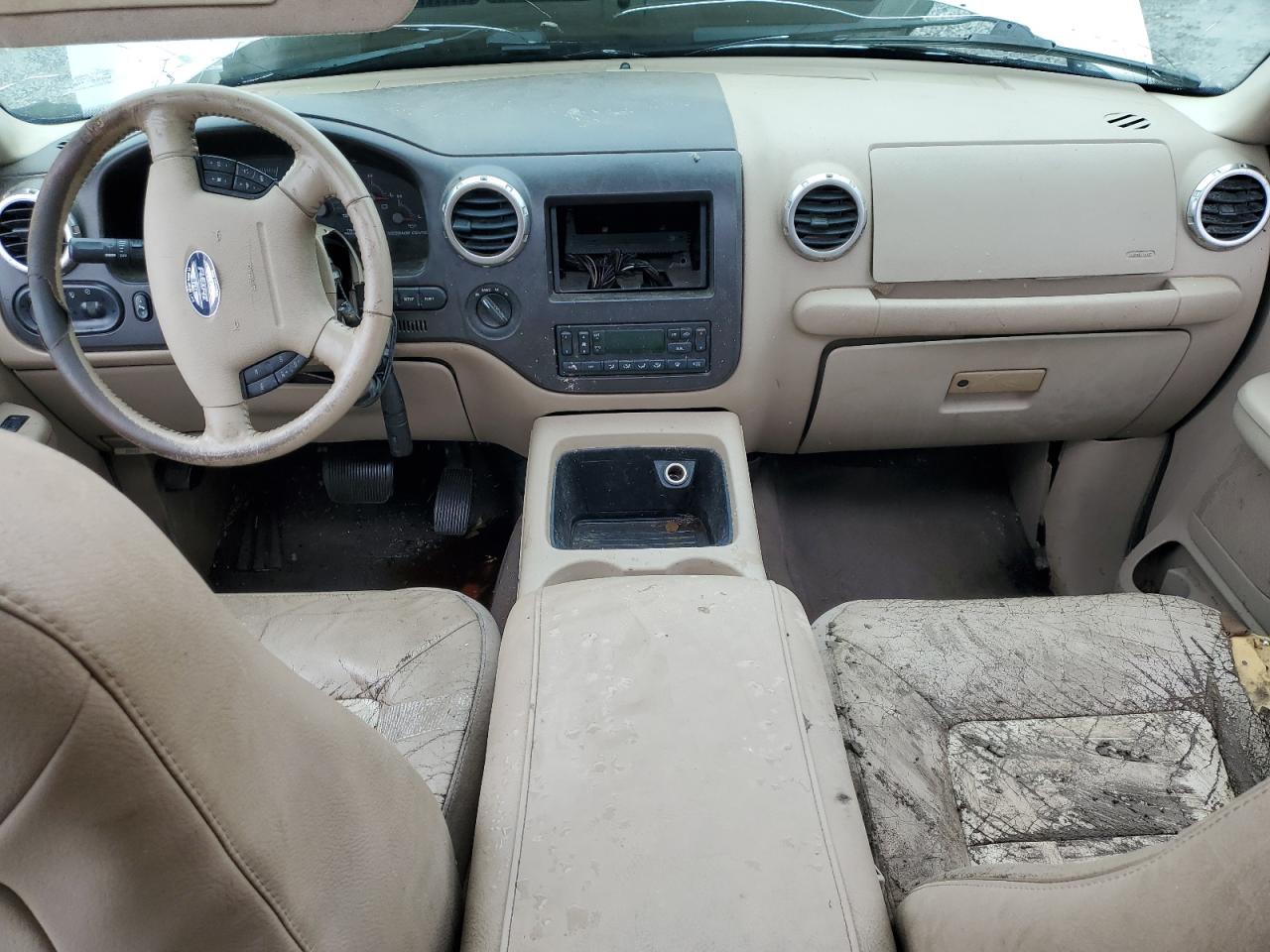 2003 Ford Expedition - Image 8