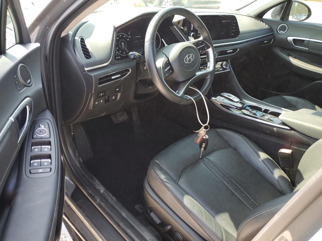 2022 Hyundai Sonata - Image 8
