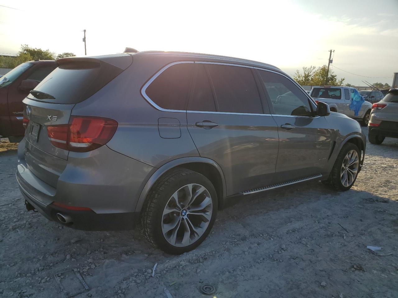 VIN 5UXKS4C57F0N09723 2015 BMW X5 no.3