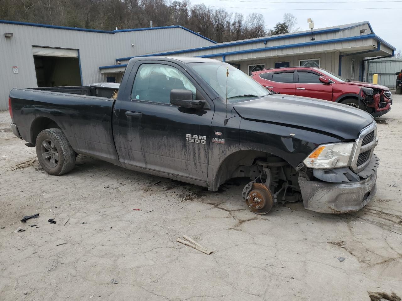 VIN 3C6JR7DT8HG614011 2017 RAM 1500 no.4